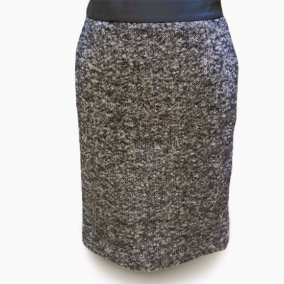 Boden Dresses & Skirts - Bowden Wool Blend Skirt 6P with Black Waist Band. Back Slit. Fully Lined